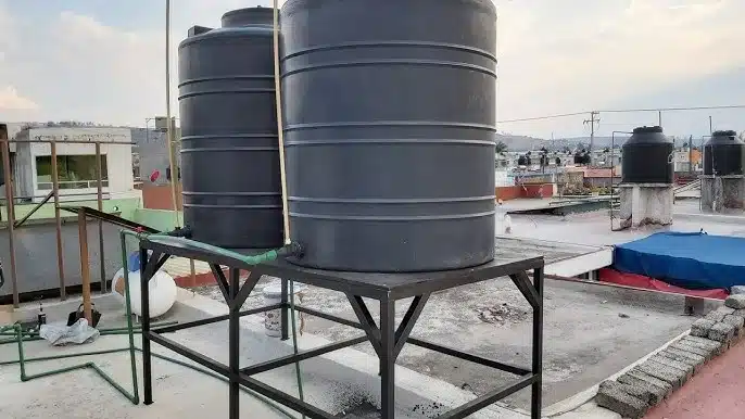 ¿Cómo conectar dos tinacos de agua?